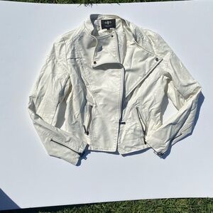Effortless White Faux Leather Moto Jacket by LINGLUOFANG
